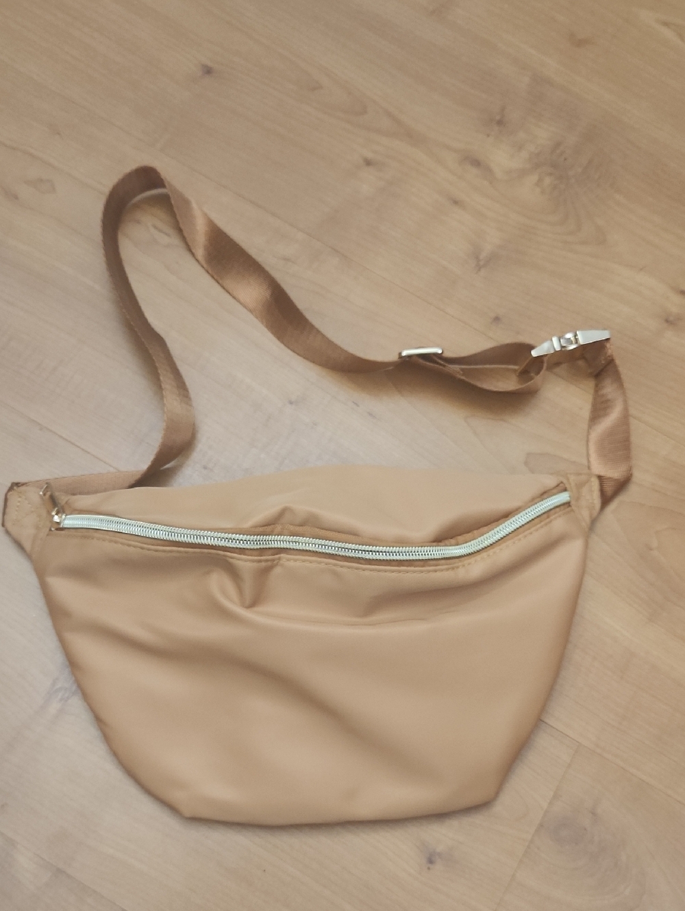 Tan Women's Crossbody Belt Bag